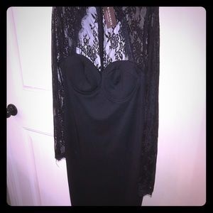 Lace black bodycon dress
